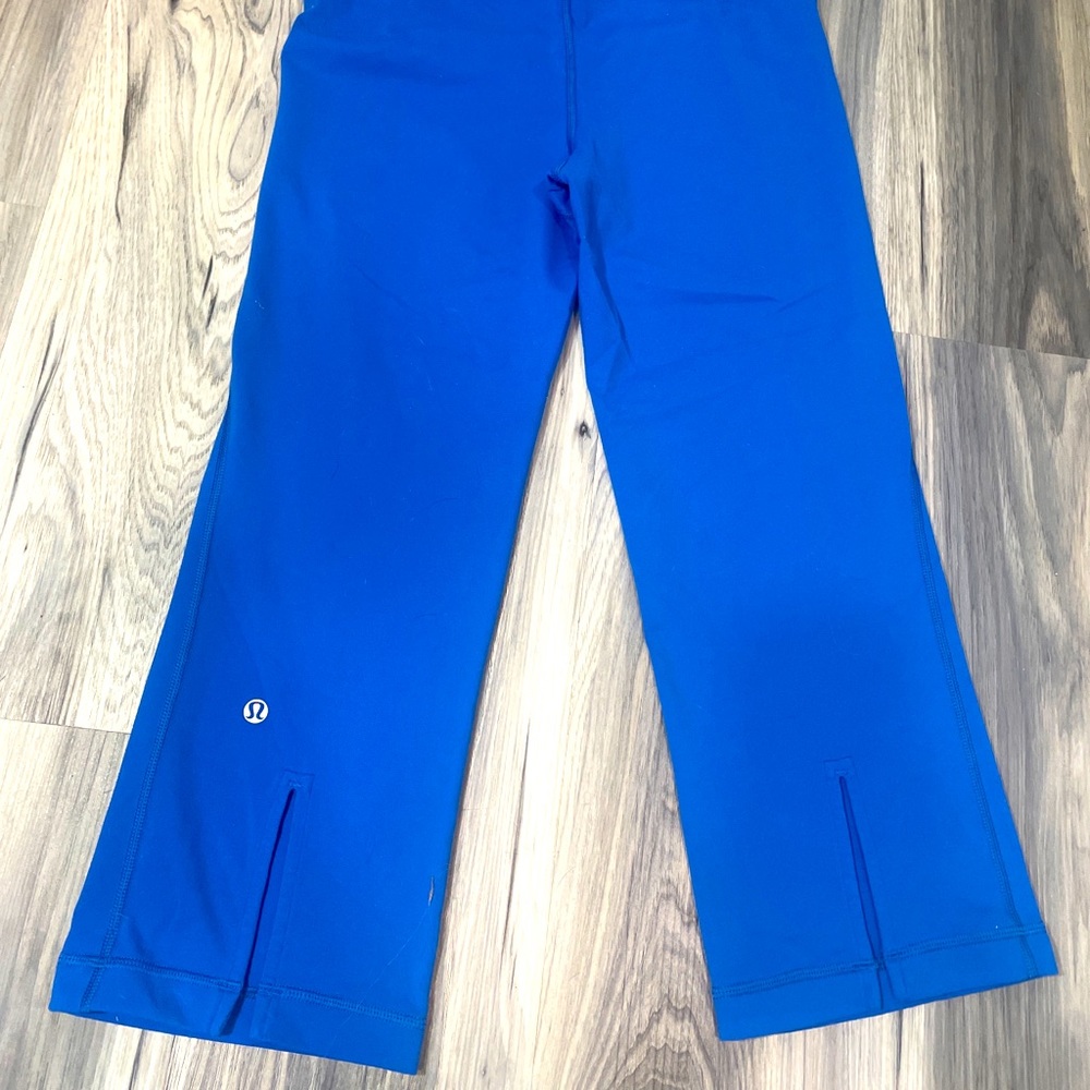 Lululemon Athletica crops size 6 women’s Y117